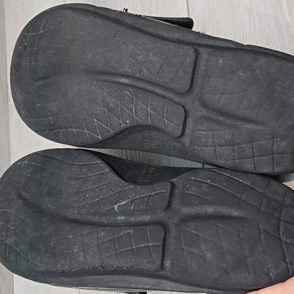 Oofos Mens Hook & Loop Black Slide Sandals Shoes Sz 13 - Picture 12 of 13